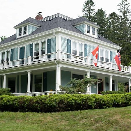 Alicion Bed&Breakfast Lunenburg Exterior foto